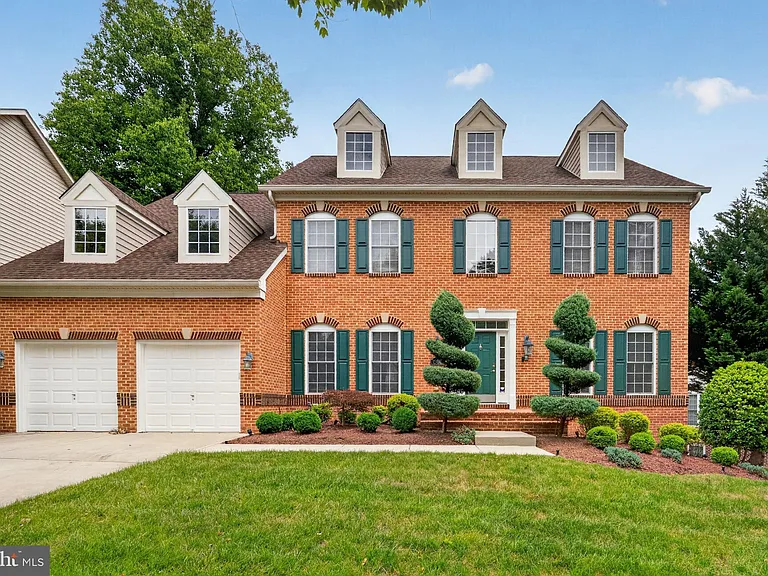 15806 Copper Beech Dr — Photo 1