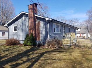 16 Nonquit St, Worcester, MA 01604