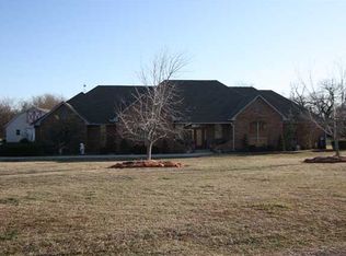 14800 Legate Rd, Yukon, OK 73099