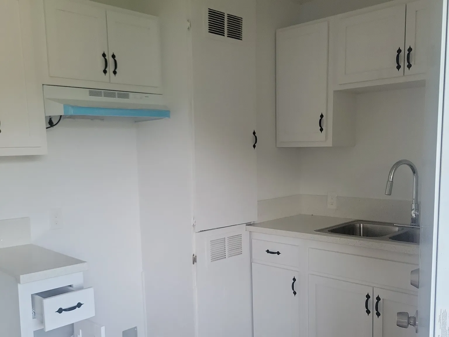 1440 N Sierra Way — Photo 3