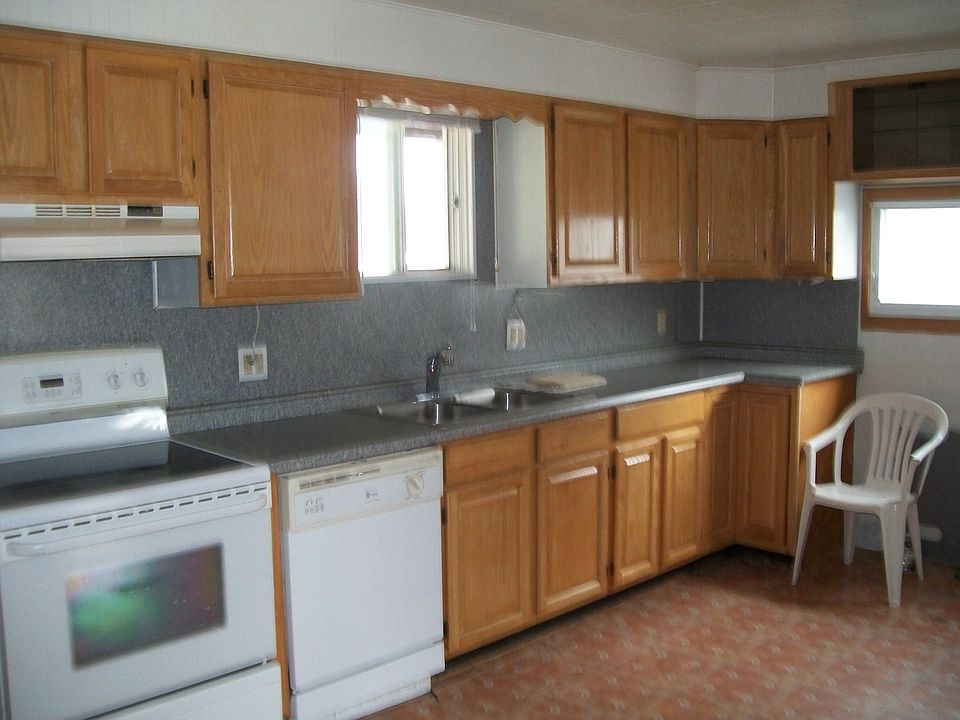 2nd image of 163 Mountain View Ave