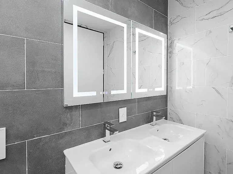 224 W 20th St #2 — Photo 6