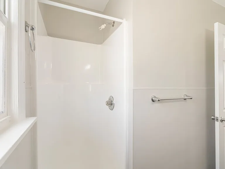 4412 High School Rd #2 — Photo 12