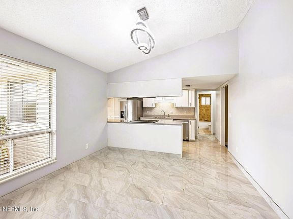 5th image of 3632 BALLESTERO Drive S
