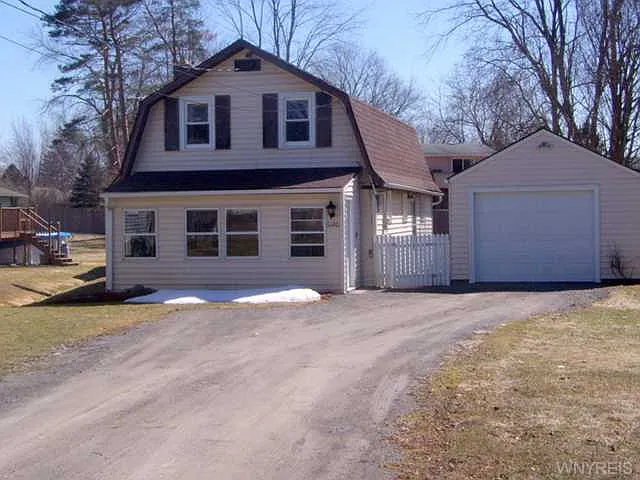 6100 East Ave photo 1