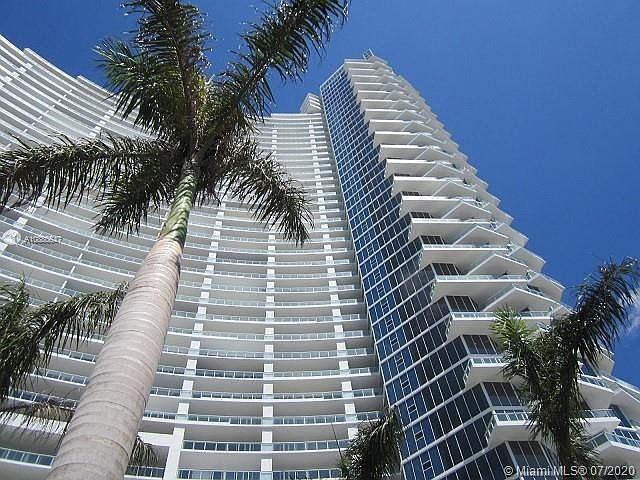 1st image of 2020 N Bayshore Dr APT 2304