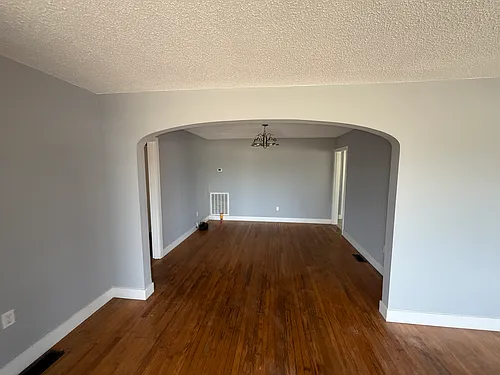 303 W Broadway St Photo 1