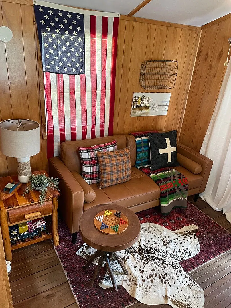 Hudson's Boat House - For Rent — Photo 3