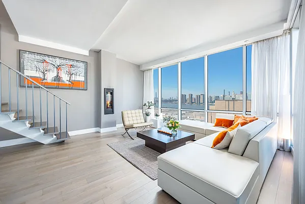 Rented by Compass | media 23