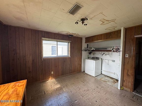 4th image of 512 Albert St