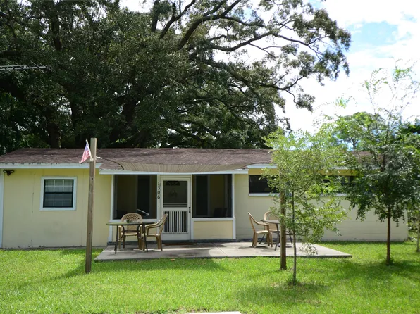 1306 S 4th St, Fernandina Beach, FL 32034