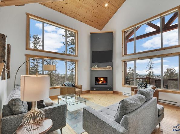 21172 Stewart Slope Cir, Lead, SD 57754