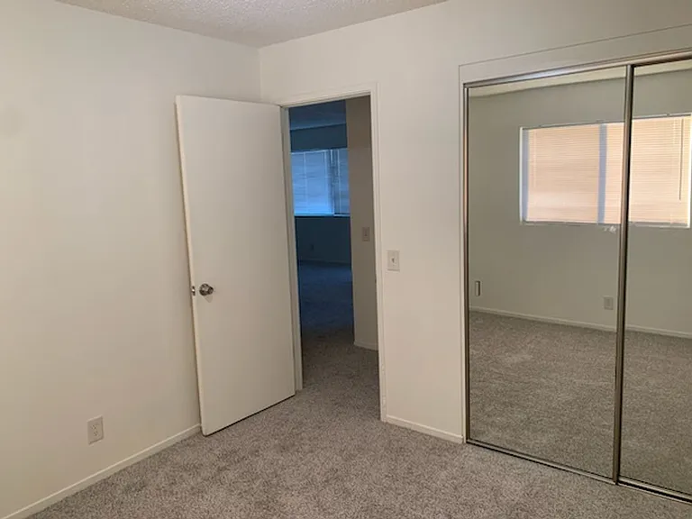1570 Lakeside Ave — Photo 7