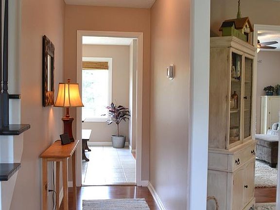 2nd image of 3007 Finch Dr
