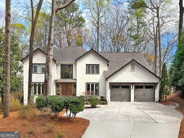 2270 Roxburgh Dr, Roswell, GA 30076