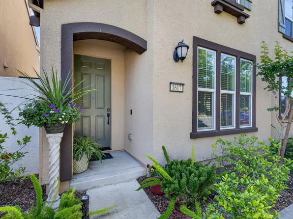 1617 Parkside Way, Roseville, CA 95747