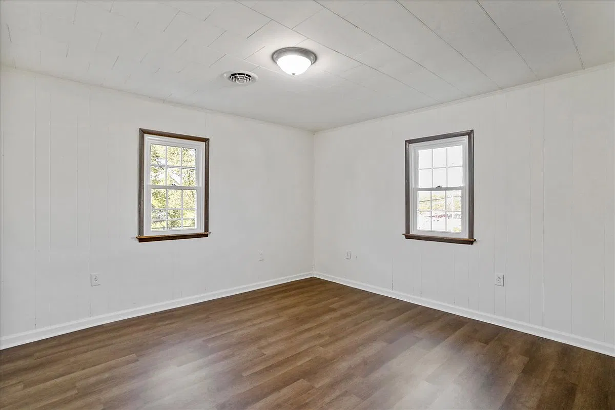 2 bed, 980 sqft, $1,350 — Photo 4