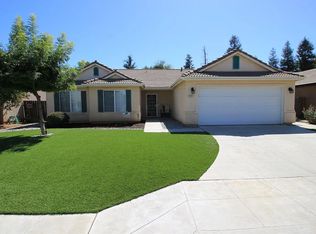 2567 E Christopher Dr, Fresno, CA 93720