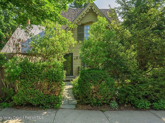 4th image of 39 Hudson Street