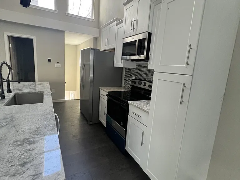 7215 Holly Hill Dr #104 — Photo 59