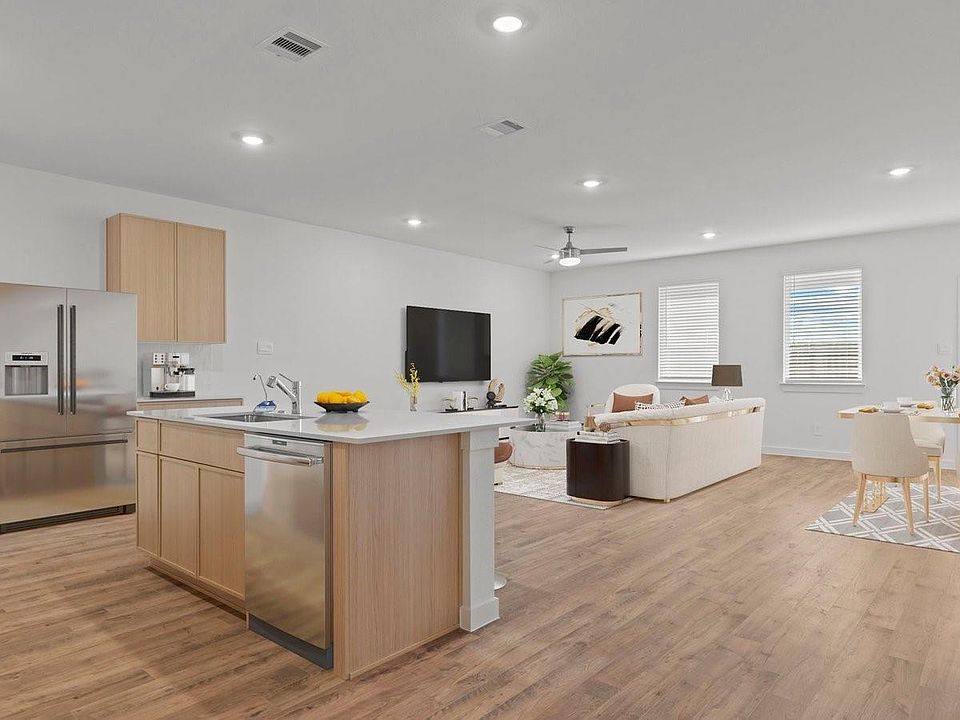 1st image of 28218 Meadowlark Sky Dr