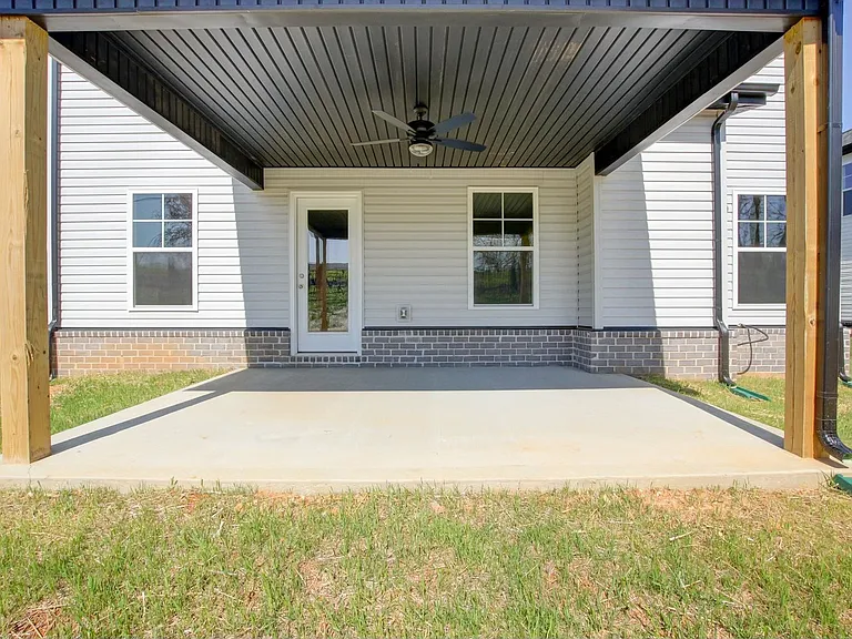 818 Limestone Way — Photo 28