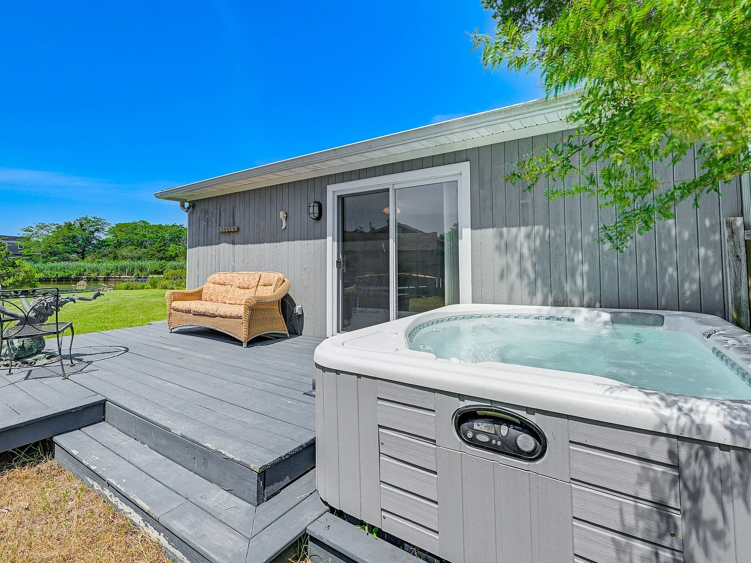 Waterfront With Hot Tub Available For Us Open, June, July, Aug — Photo 4