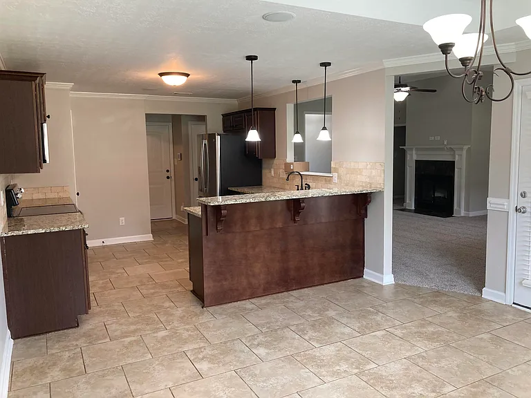 4133 Pullman Cir — Photo 5