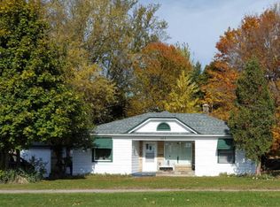 553 E 16th St, Holland, MI 49423