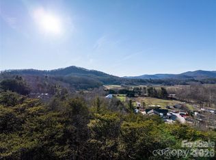 477 Rowland Rd, Swannanoa, NC 28778