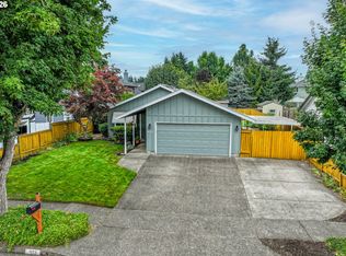 933 S 44th St, Springfield, OR 97478