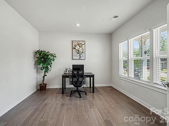 4th image of 10190 Black Locust Ln #383