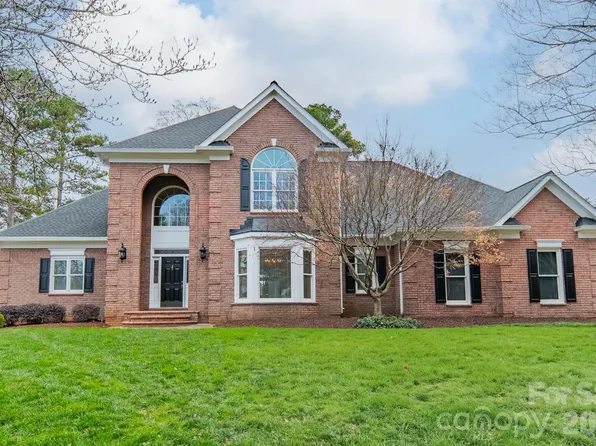 18908 Riverwind Ln, Davidson, NC 28036