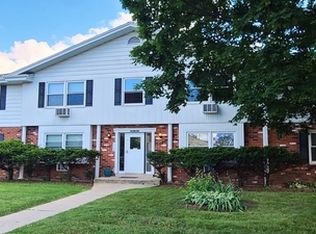 N143W6487 Layton St APT 2, Cedarburg, WI 53012