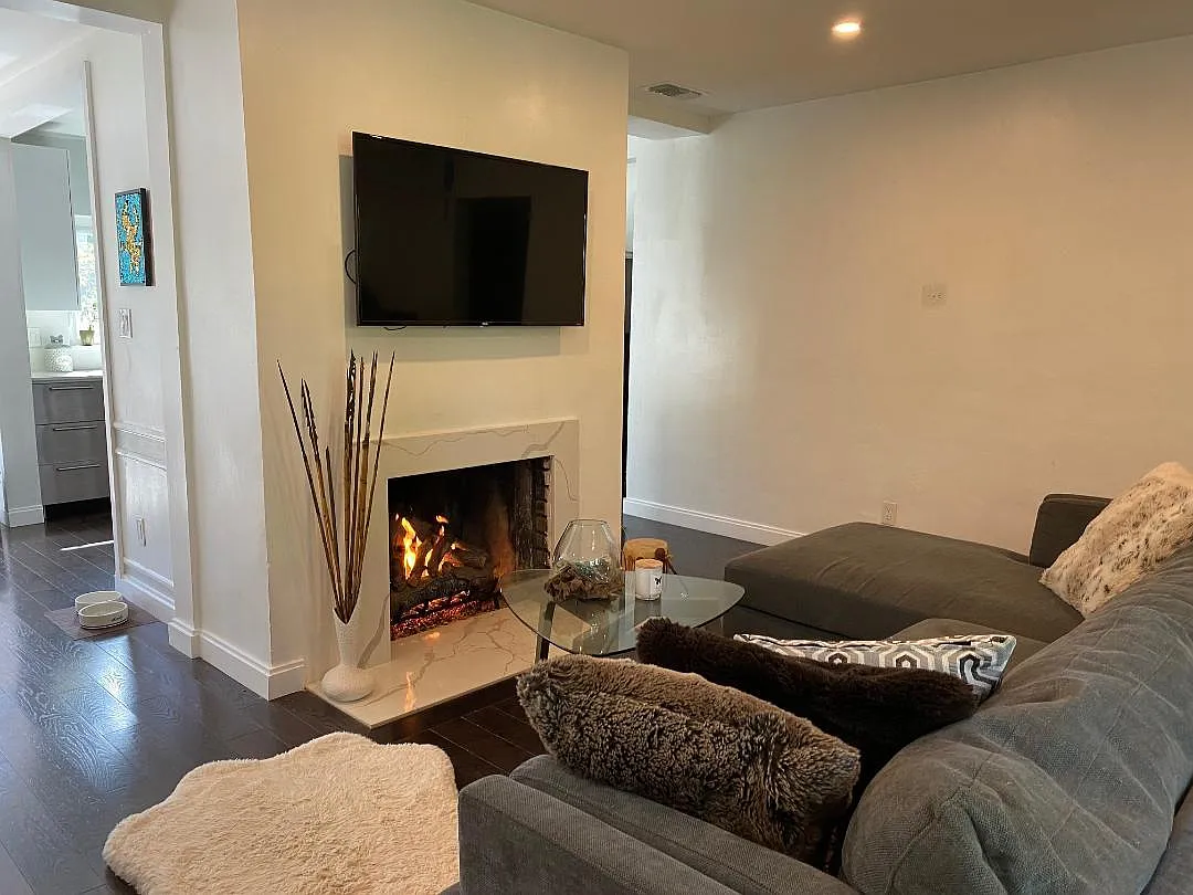 842 Pacific Street — Photo 3