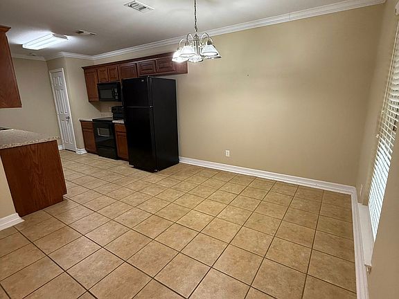 3rd image of 4222 W Pine Mill Rd