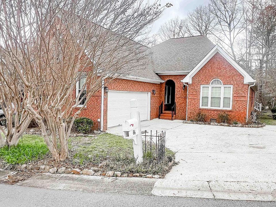 1st image of 86 Oak Ridge Way