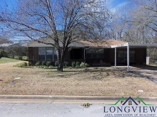 2211 Clay St, Kilgore, TX 75662