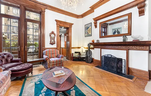 Rented by APT212 INC | media 17