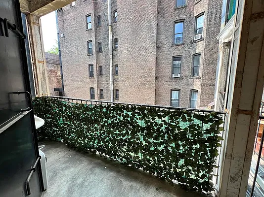 Rented by Oxford Property Group | media 9