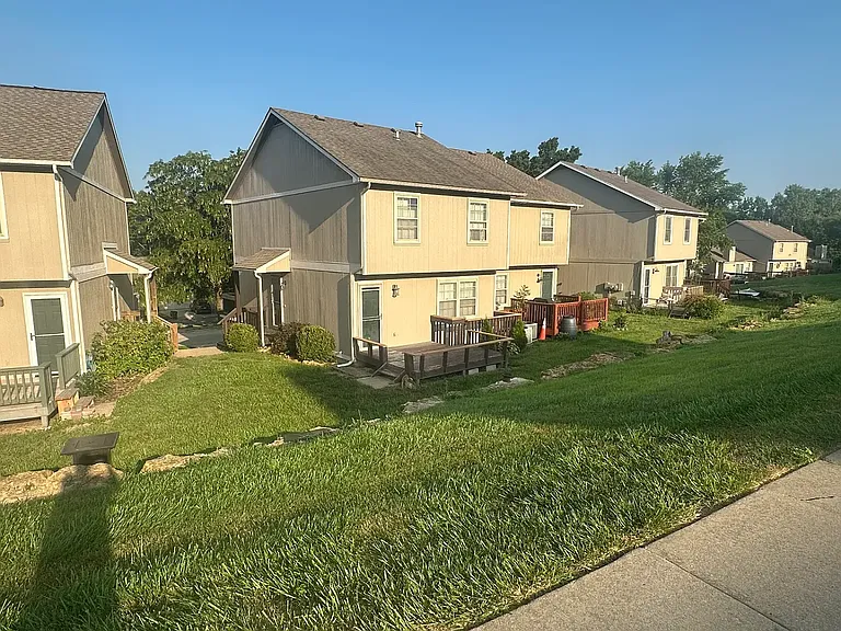 1422 Anthony Michael Dr — Photo 21