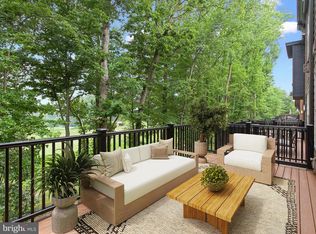 3556 Sutton Heights Cir, Fairfax, VA 22031