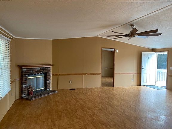 5th image of 10571 NW 61st Ln