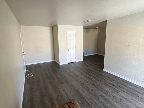 4th image of 5098 River Glen Dr Unit 206