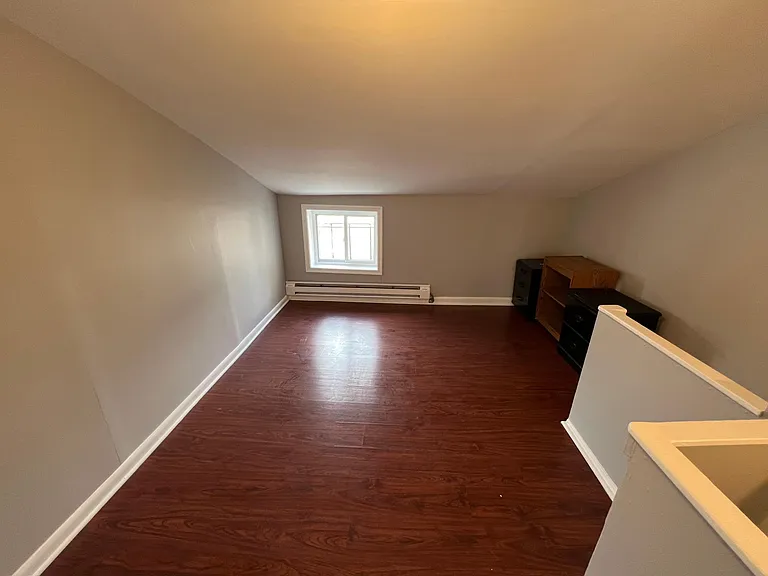 505 Wyeth St — Photo 9