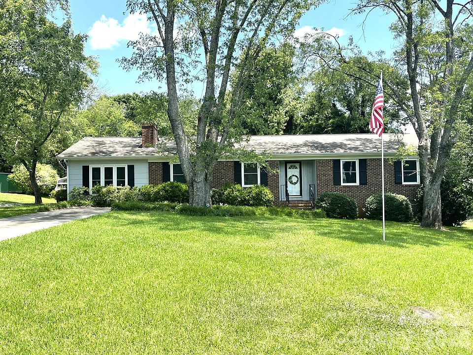 1st image of 130 Ridgeland Dr
