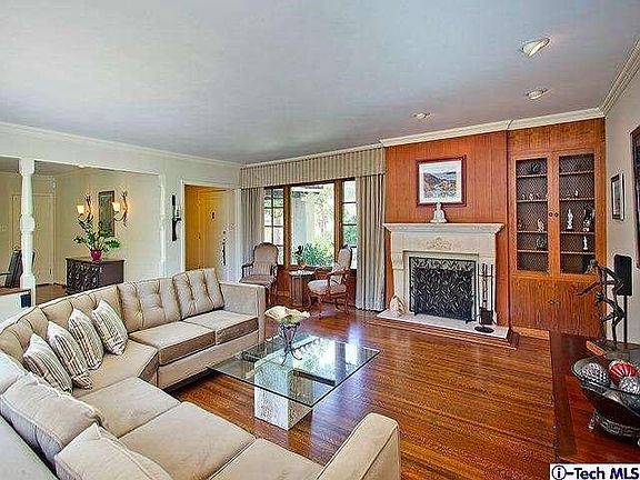 3rd image of 1501 Poppy Peak Dr