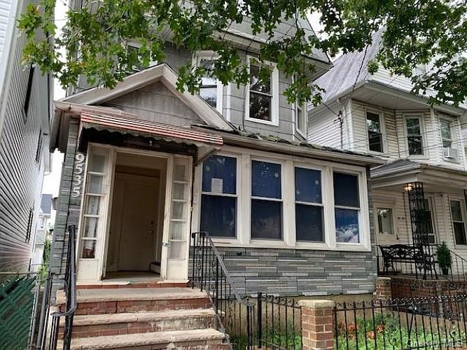 1st image of 95-35 112th St