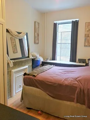 Rented by LivingNY | media 9