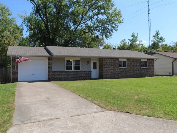 817 N 30th St, Rogers, AR 72756